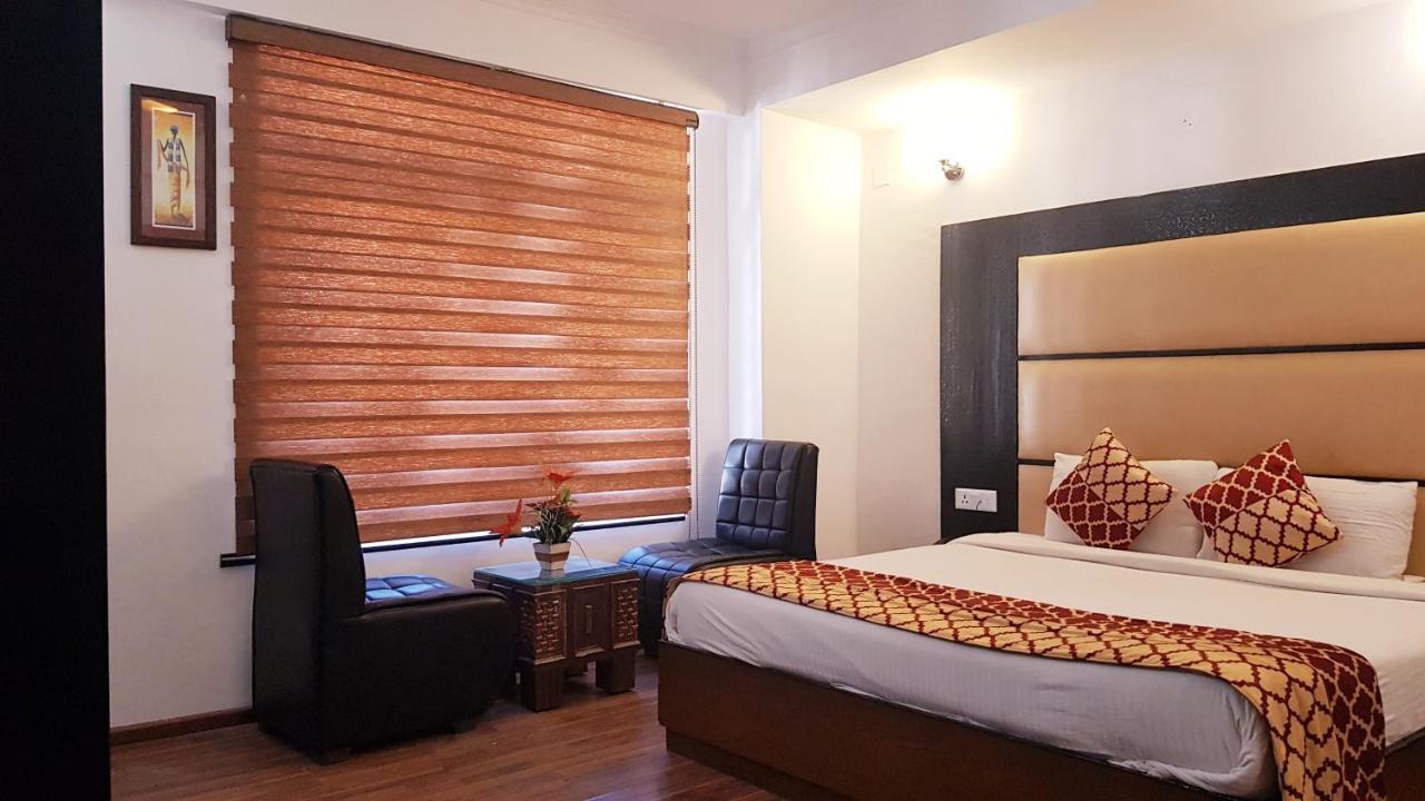 Hotel Shivani International Мак-Леод-Гейндж Экстерьер фото
