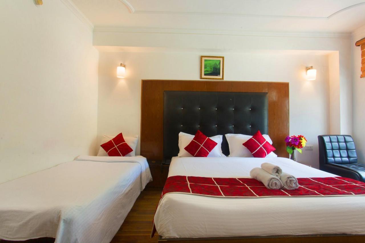 Hotel Shivani International Мак-Леод-Гейндж Экстерьер фото