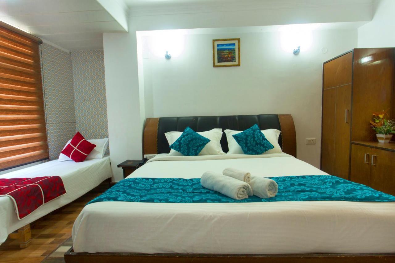 Hotel Shivani International Мак-Леод-Гейндж Экстерьер фото